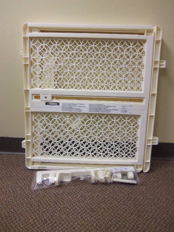 Summer Infant Baby Gate