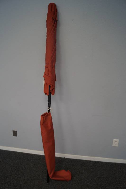 lot 37 image: Umbrella