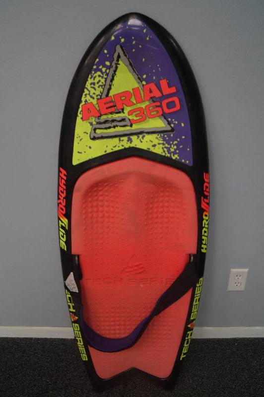 lot 47 image: Knee board