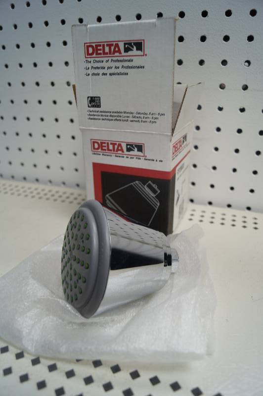 lot 16 image: Delta Showerhead