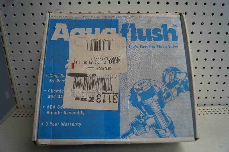 lot 17 image: Zurn Aquaflush