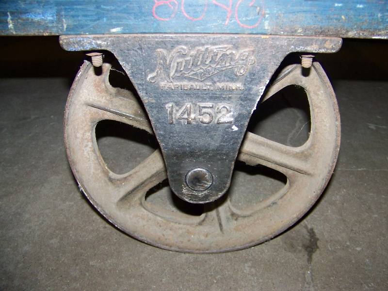lot 1 image: Nutting Cart