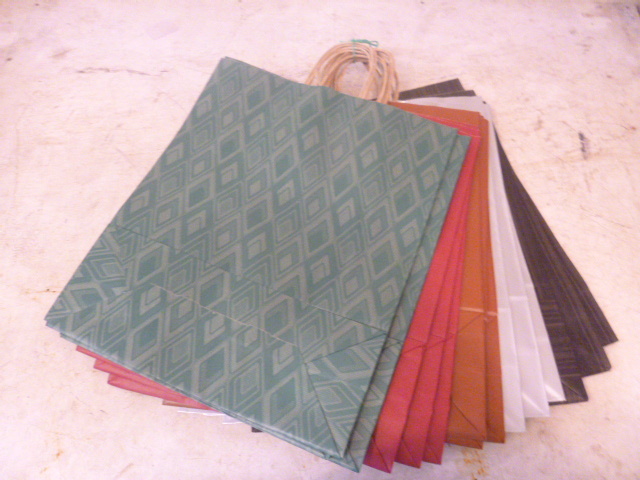 lot 24 image: 15 Gift Bags