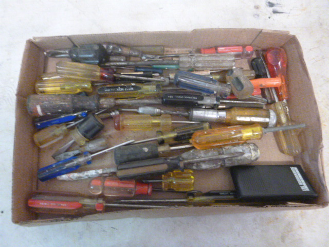 lot 30 image: Miscellaneous Screwdrivers