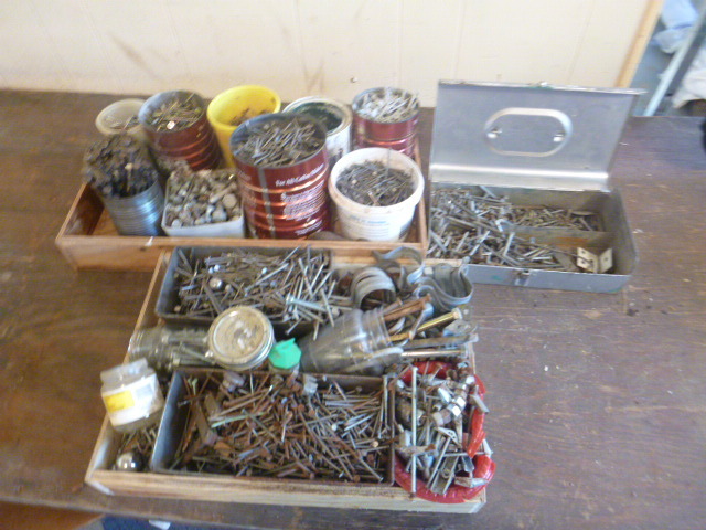 lot 148 image: Miscellaneous Hardware