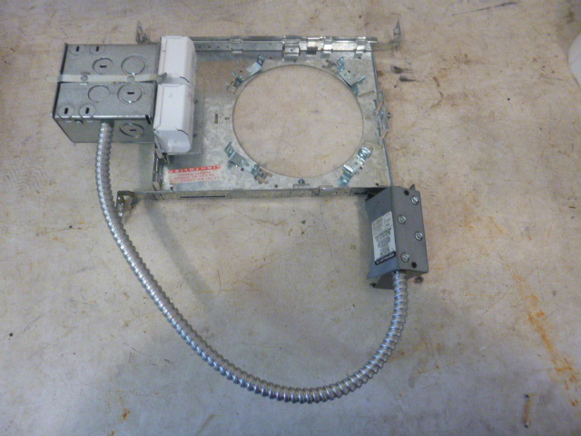 lot 152 image: Lightolier Recessed Fluorescent Lytecaster Shallow Frame-In Kit