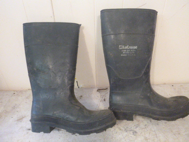 lot 156 image: LaCrosse Rubber Boots
