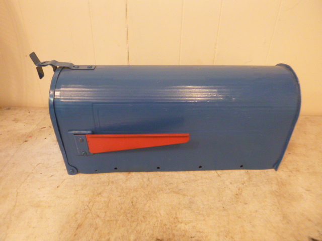 lot 170 image: Mail Box