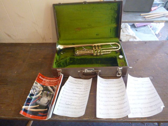 lot 187 image: Bundy Trumpet