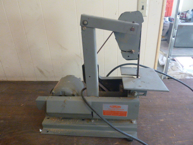 lot 216 image: Dayton 1 SanderGrinder