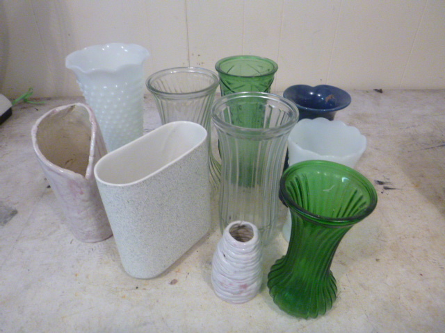 lot 226 image: Miscellaneous Vases