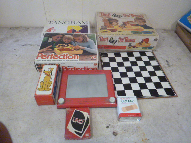 lot 227 image: Miscellaneous Board Games