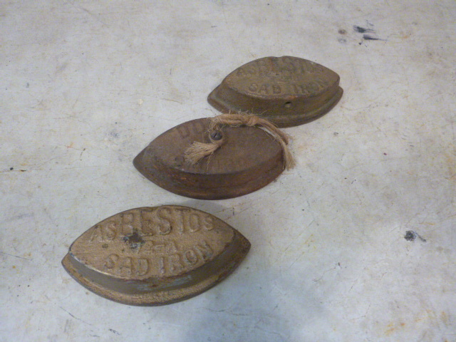 lot 235 image: 3 Vintage Irons