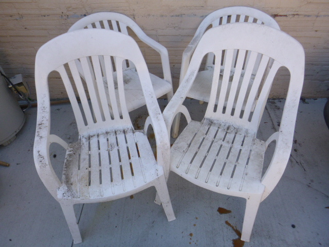 lot 277 image: 4 Resin Patio Chairs
