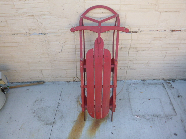 lot 286 image: Sled