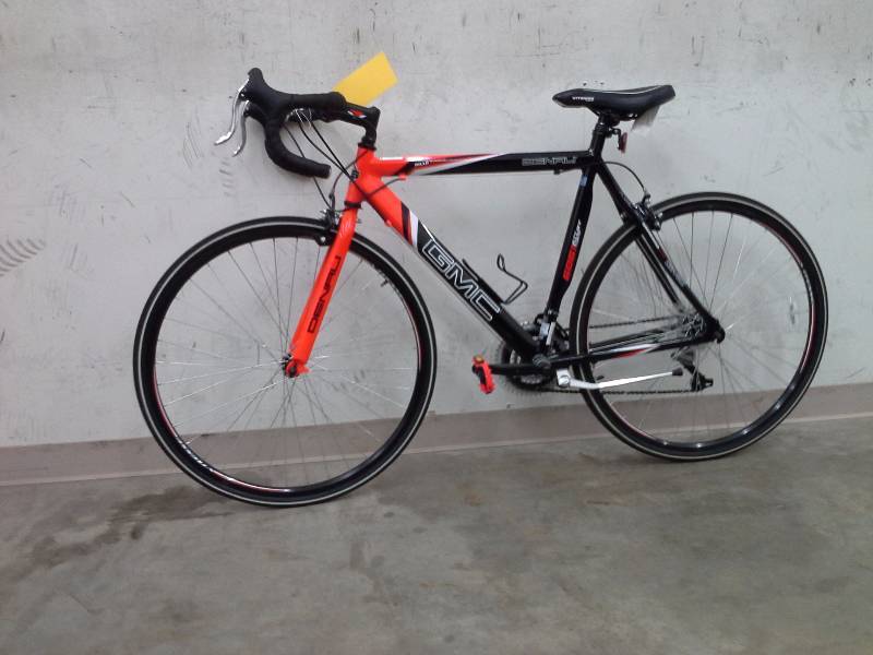 lot 9 image: GMC Bicycle