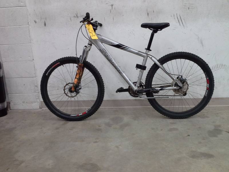 lot 50 image: Specialized Bicycle