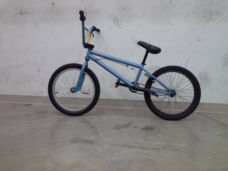 lot 67 image: STLN Bicycle