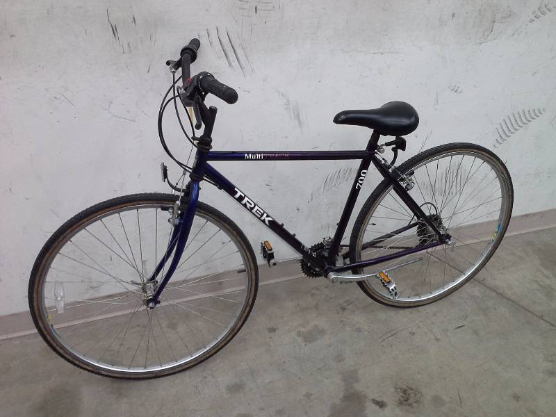 lot 64 image: Trek Bicycle