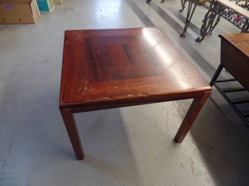 Accent Table