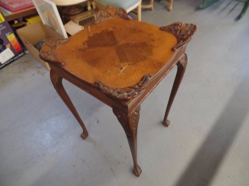 Accent Table