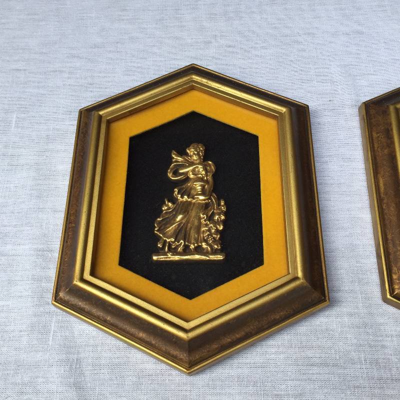 lot 002 image: Hollywood Regency 2 Vintage Lovely Shadow Box Cameos Greek Goddesses by Turner MFG Co. Wall Accessory Elegant Bust Display