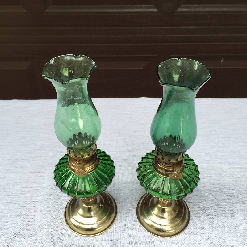 lot 010 image: LOVELY VINTAGE Pair Petite MINI MINIATURE GREEN GLASS & BRASS HURRICANE Kerosene OIL LAMPS WITH MATCHING GLASS GLOBES