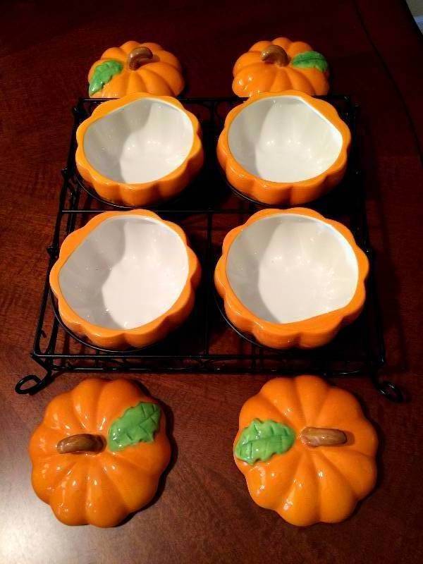 lot 044 image: Pumpkin Bowls & Lids & Black Wire Caddy Temp-Tations Ovenware Fall Decor Fresh Crop 4 Mini Bakers Soup Bowls Oven to Table Serving Set Thanksgiving