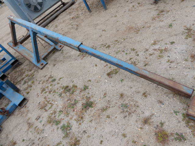 Fork Lift HangingCarrying Boom