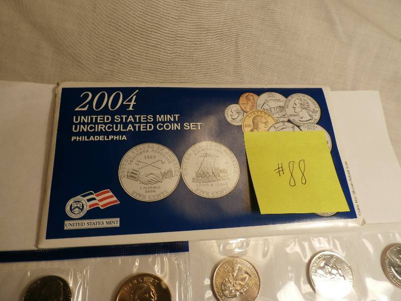 Mint Set with 5 Quarters 2004 P