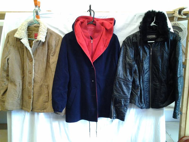 lot 27 image: 3-Misses JacketsCoats