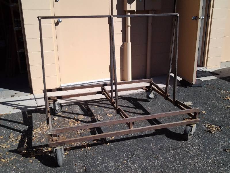 lot 40 image: 4-Wheel A Frame Material Cart