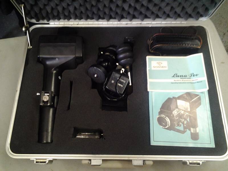 lot 97 image: Rollei E 3LRE Flash Unit