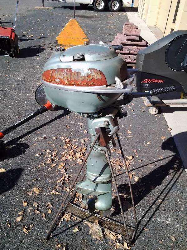 lot 36 image: Old Johnson Sea Horse Outboard Motor