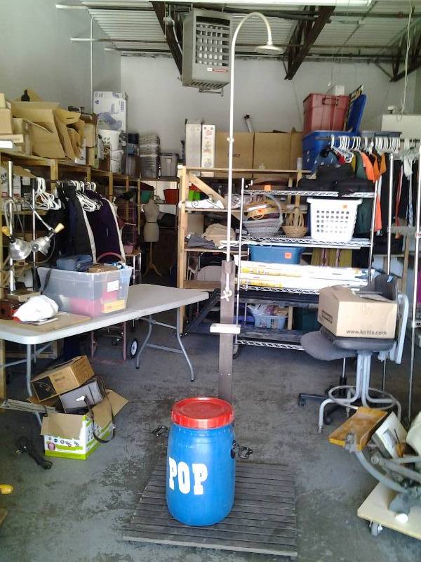 lot 65 image: Outdoor Shower Station & Large Pop Bottle