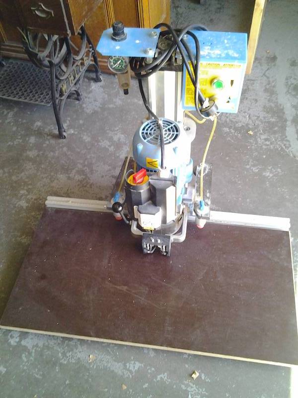 lot 69 image: Hettich Door Hinge Driller With Air Clamps