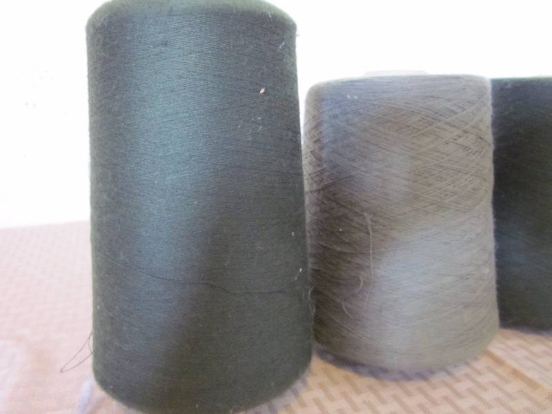 lot 6 image: Green Yarn