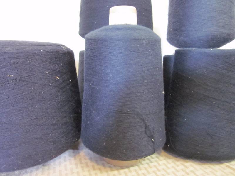 lot 7 image: Blue and Navy Yarn