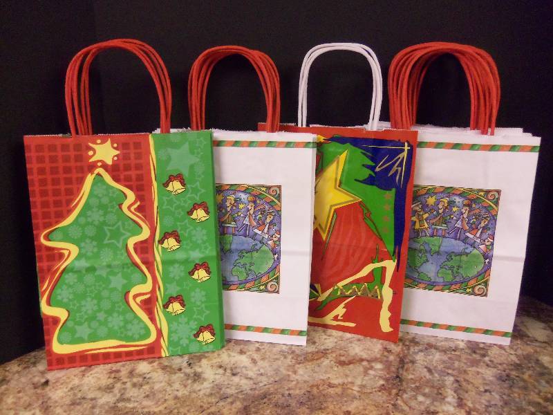 Holiday Gift Bag Set