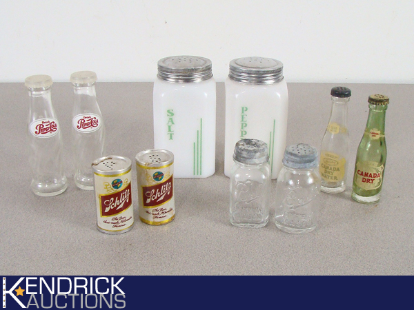 5 Collectible Salt & Pepper Shakers