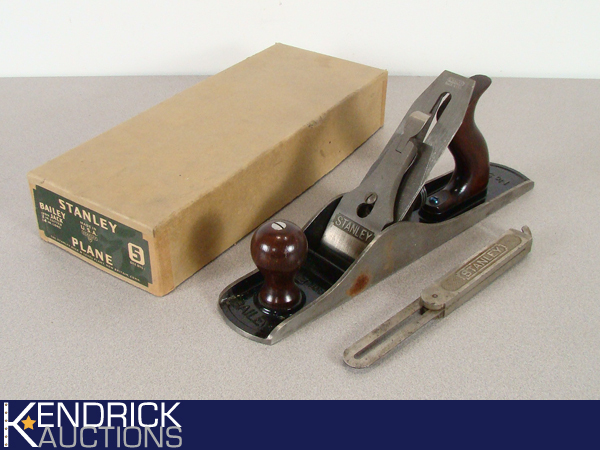 Vintage MINT NEW Stanley Bailey Wood Plane No. 5