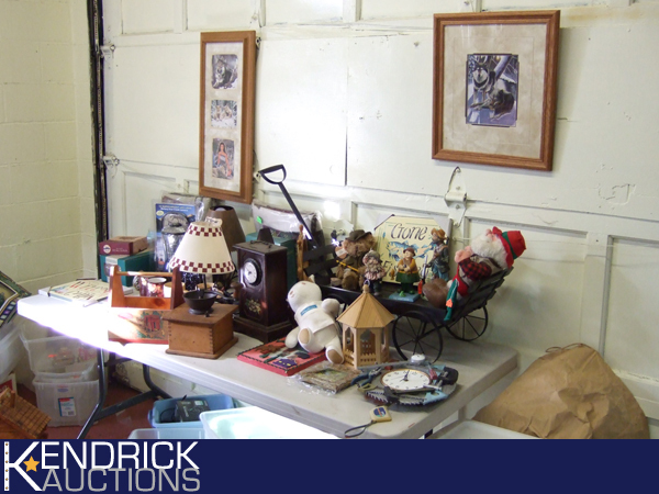 Large Lot of New Cabin, Outdoors, etc. Decor