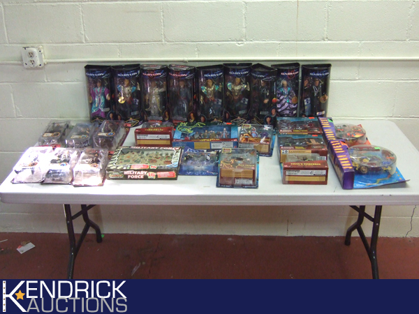 Large Lot of New Sci-Fi and Fantasy Figurines etc.