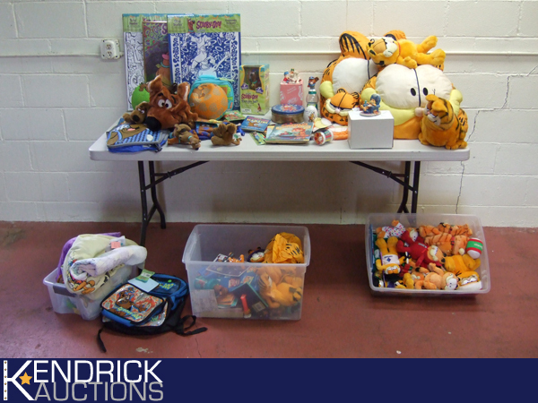HUGE Lot of New Garfield and Scooby Doo Collectibles