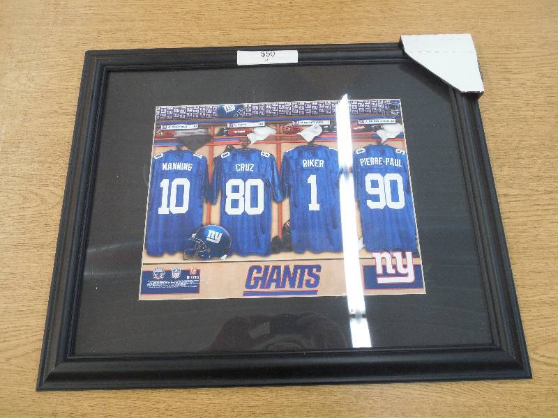 GIANTS - JDS Personalized NFL Locker Room Print with Frame