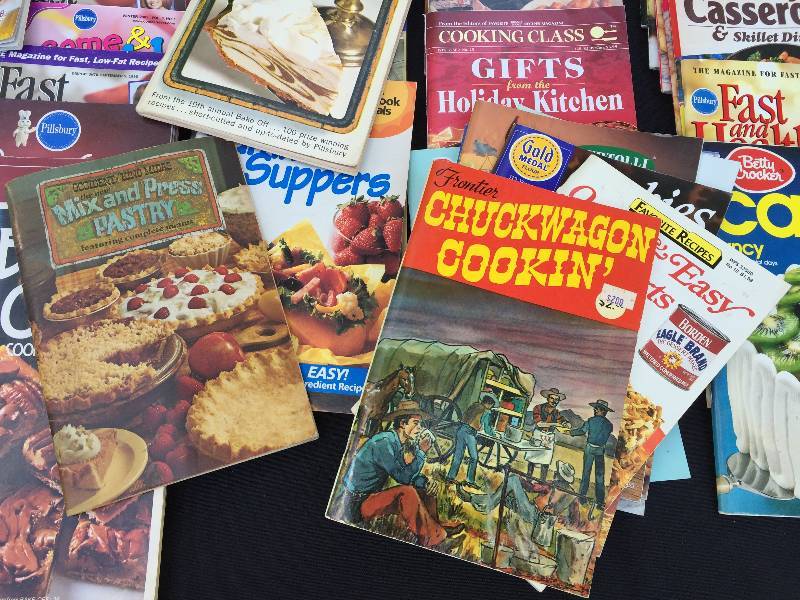 Extremely large lot of collectible recipe booklets check out the Chuck Wagon Cooking