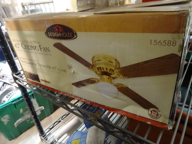 NEW Ceiling Fan Light