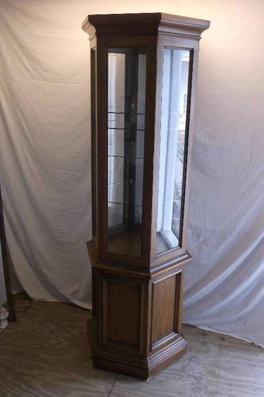 Lighted Hutch