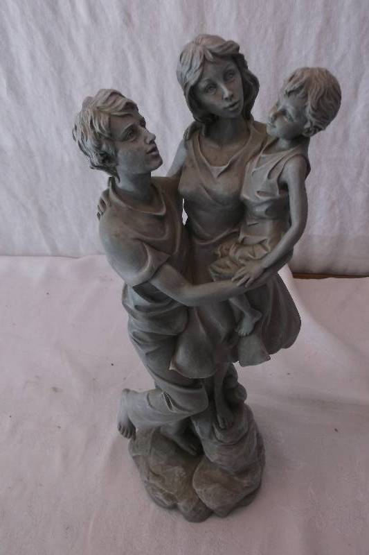 Statue