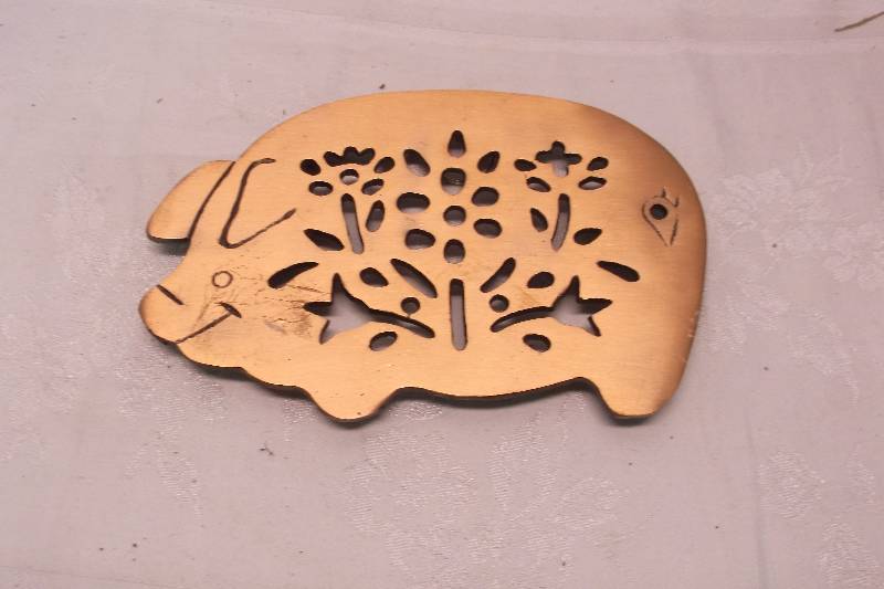 Trivet